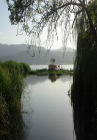 کنار دریاچه